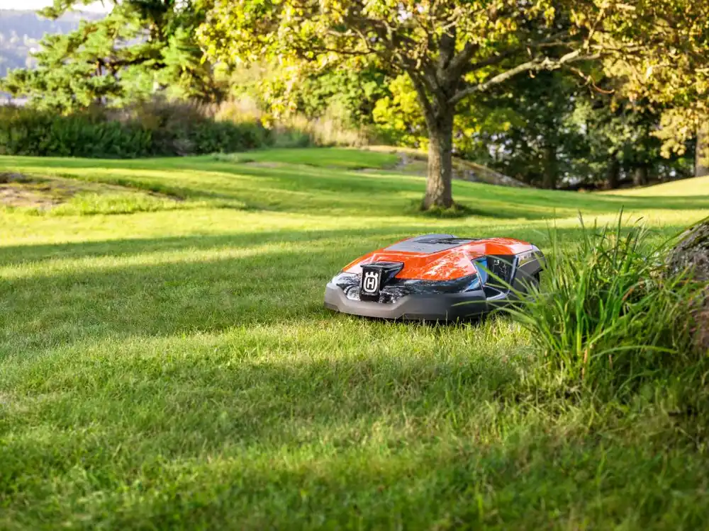 Prezentacja kosiarki automatycznej Automower Husqvarna u Klienta. - Nie przegap