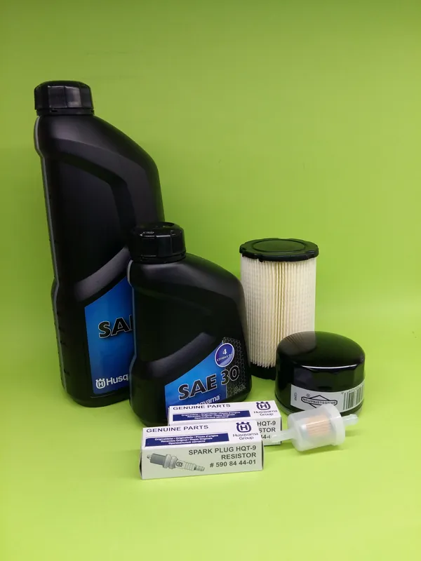Zestaw serwisowy filtr powietrza, filtr paliwa, filtr oleju, świece, oleje do traktorków Husqvarna TC139T, TC142T, ridera Husqvarna 214T, 214TC, 214 - Ostatnia szansa