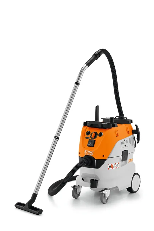 Ulubieniec klientów | STIHL SE 133 ME Mocny odkurzacz przemysłowy
